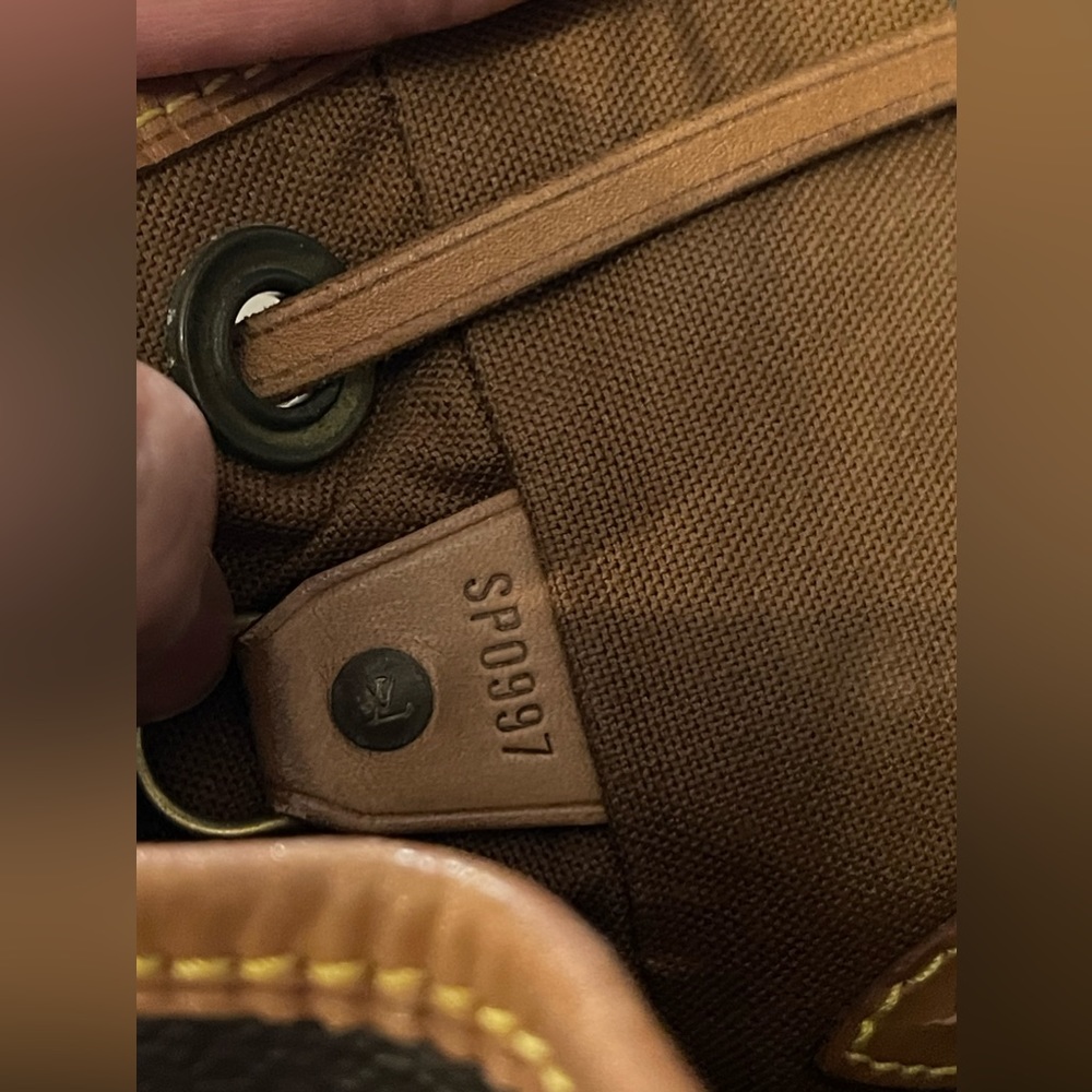 VINTAGE Authentic LOUIS VUITTON Montsouris MM Backpack - Picture 10 of 11